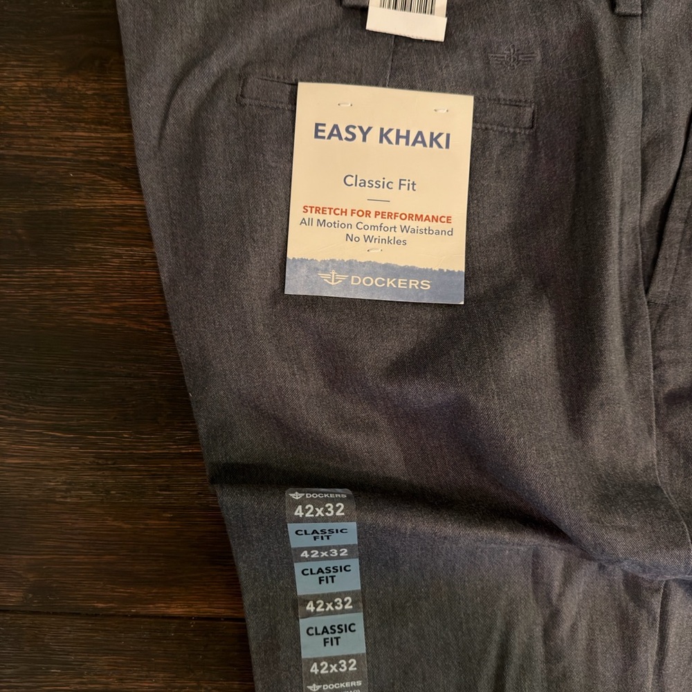 Dockers Men's Chinos - Dark Gray